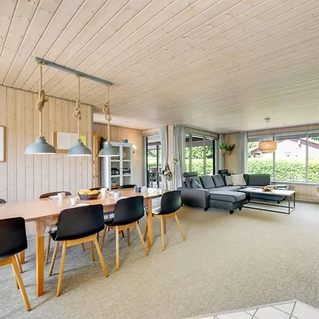 Knag - 800m To The Fjord By Interhome
